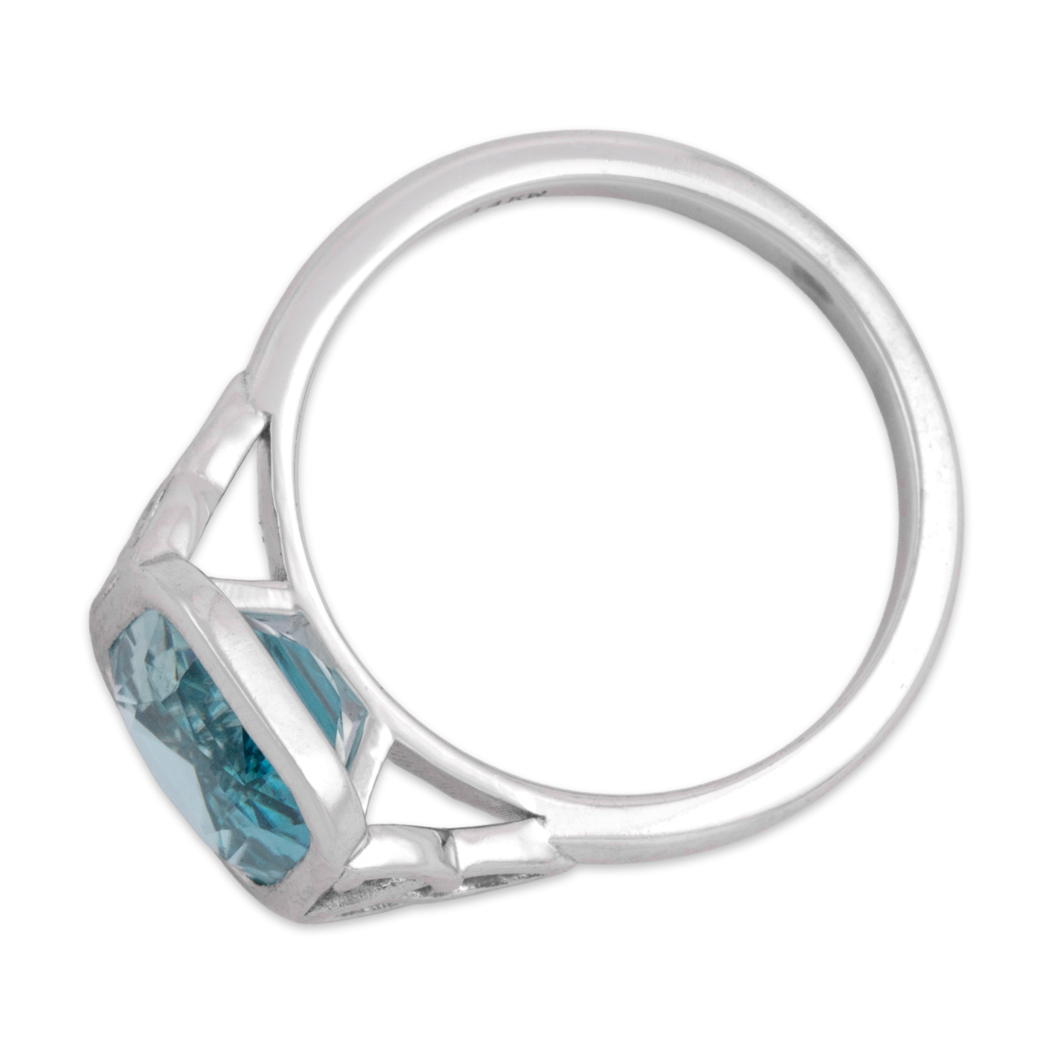 Estate 14k White Gold 3.86ct Blue Zircon Statement Celtic Trinity Knot Ring - Overall view