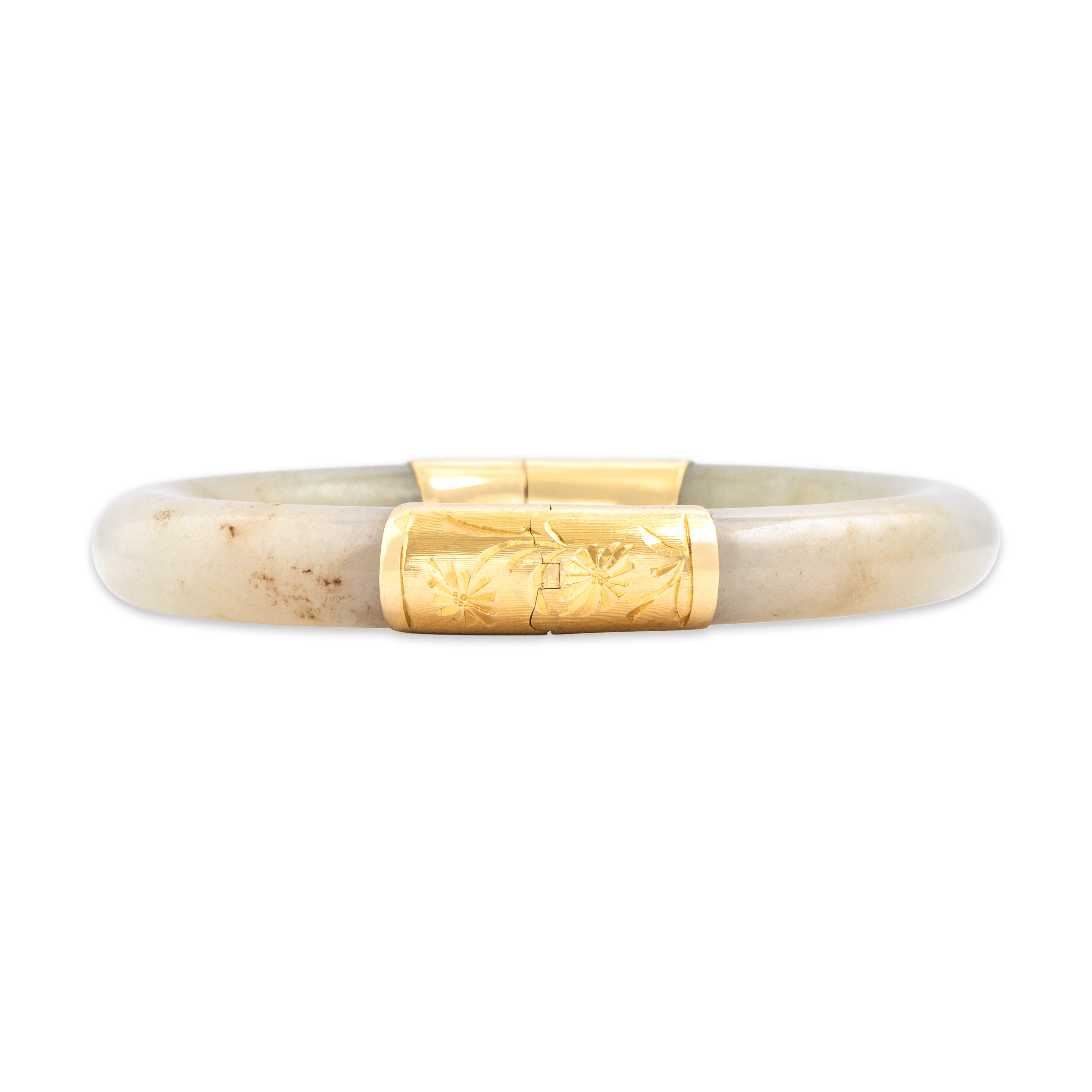 Vintage Heavy 14k Yellow Gold Jade Floral Detailed Bangle Bracelet 6.5