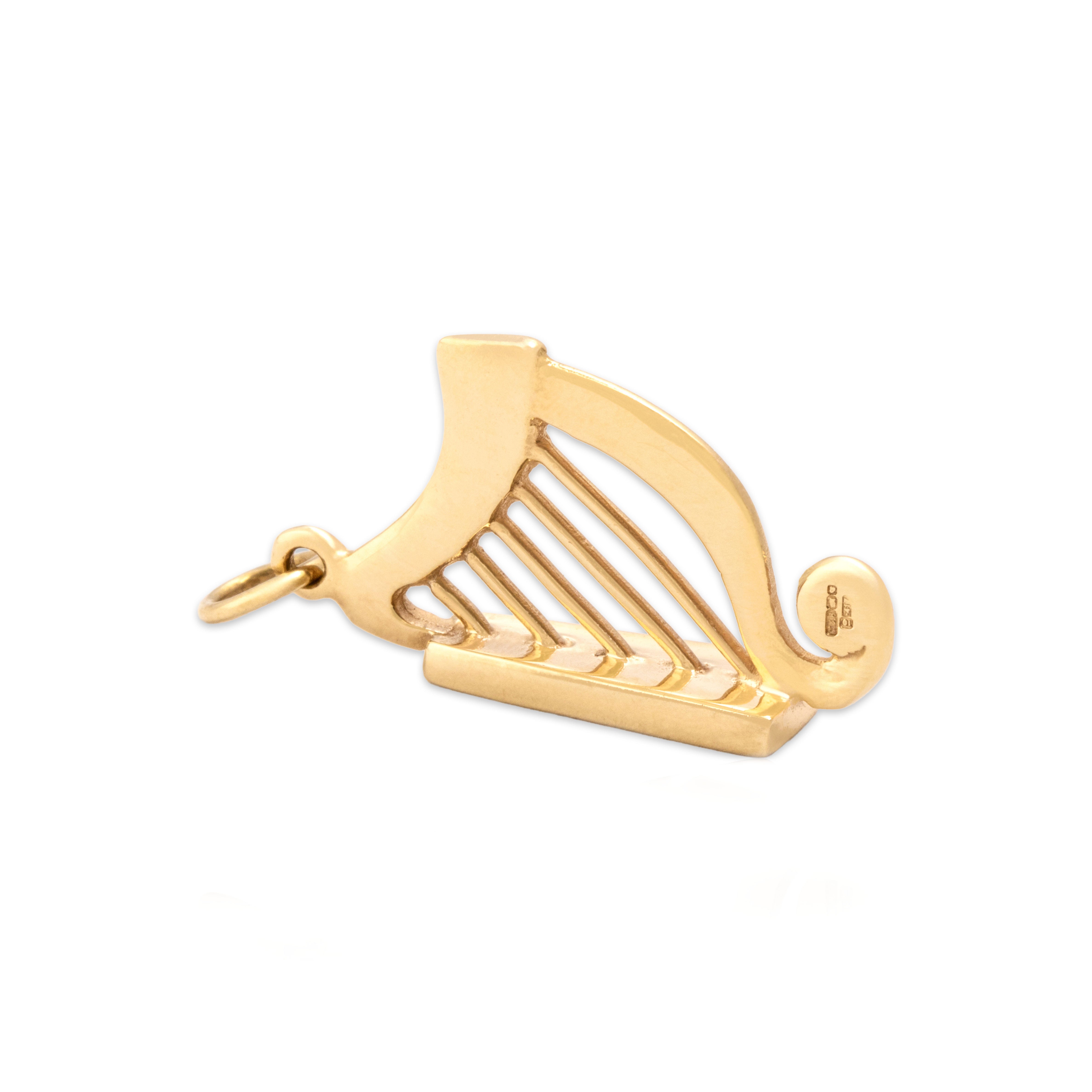 Vintage Irish 10k Yellow Gold Celtic Trinity Knot Harp Charm / Pendant