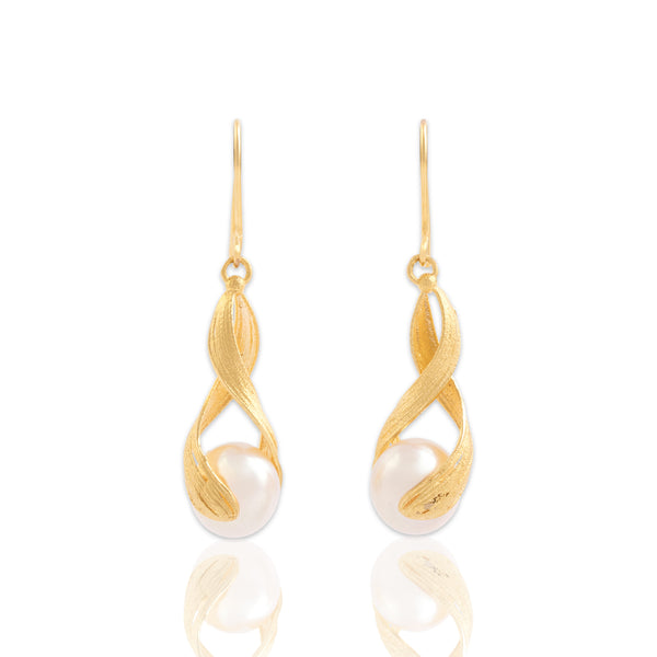 Vintage Italian 14k Yellow Gold Pearl Ethereal Textured Cradled Dangle Earrings