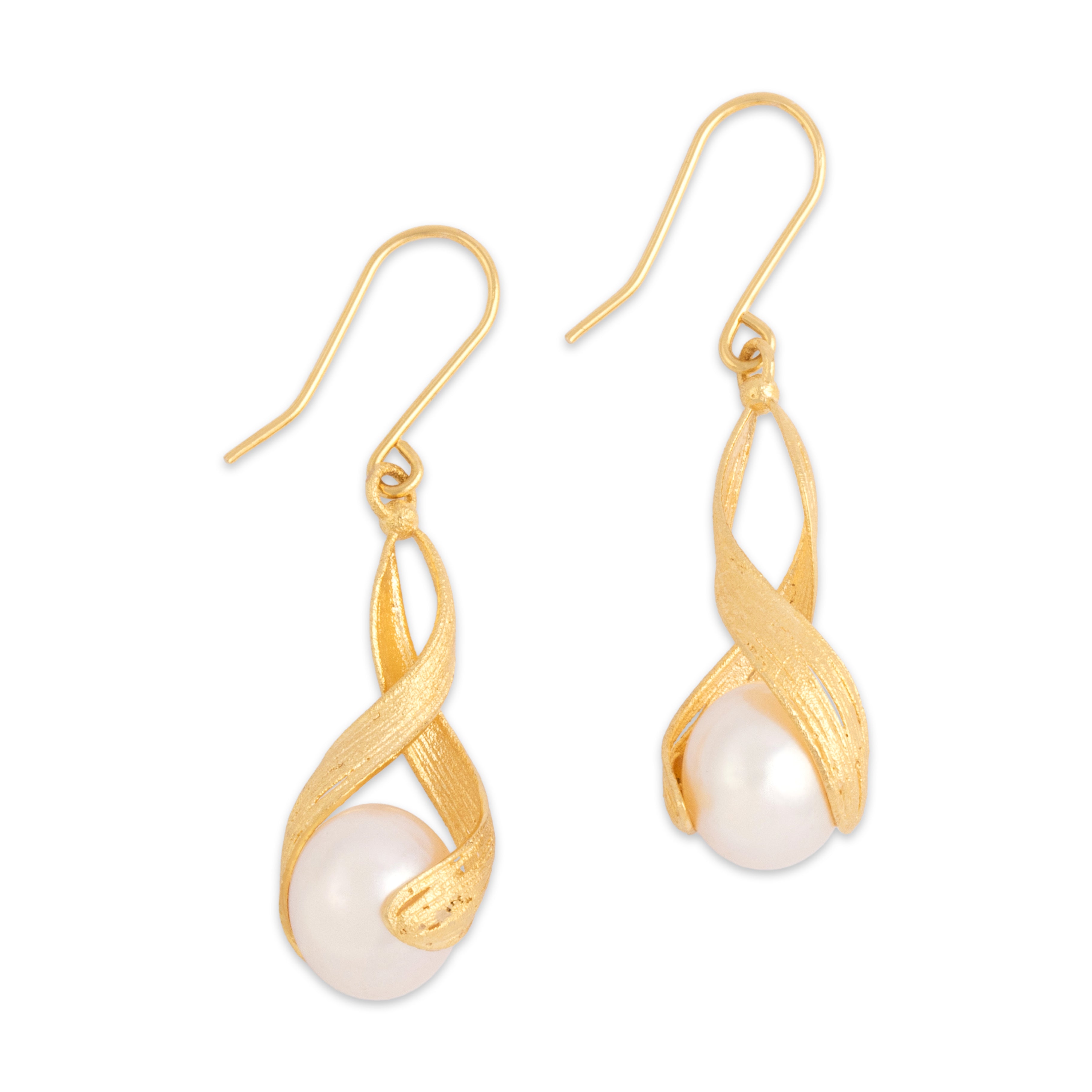 Vintage Italian 14k Yellow Gold Pearl Ethereal Textured Cradled Dangle Earrings - Overall view