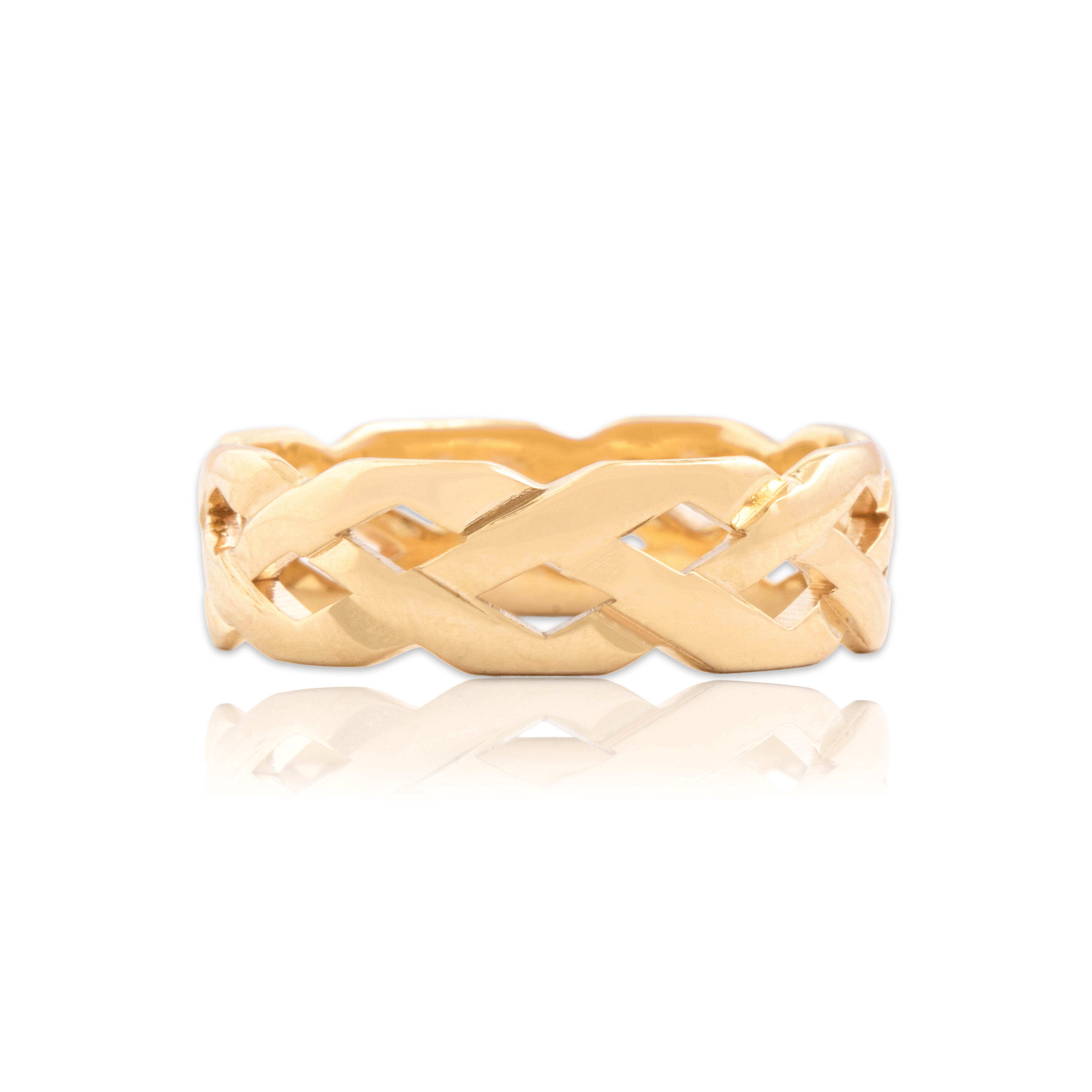 Vintage 14k Yellow Gold Celtic Woven Knot Eternity Band Ring - Close-up view