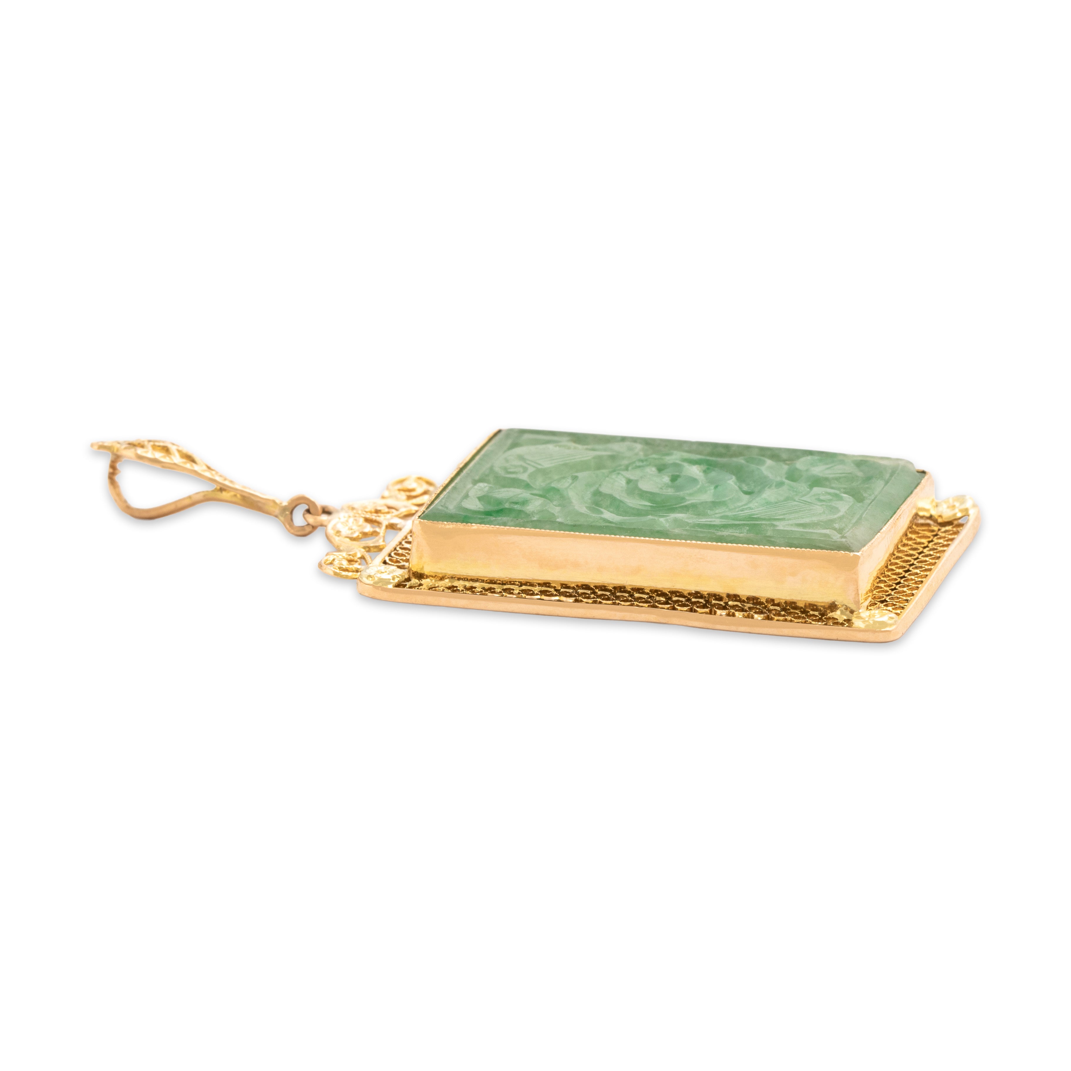 Antique 14k Yellow Gold Jade Floral Filigree Frame Pendant - Side view