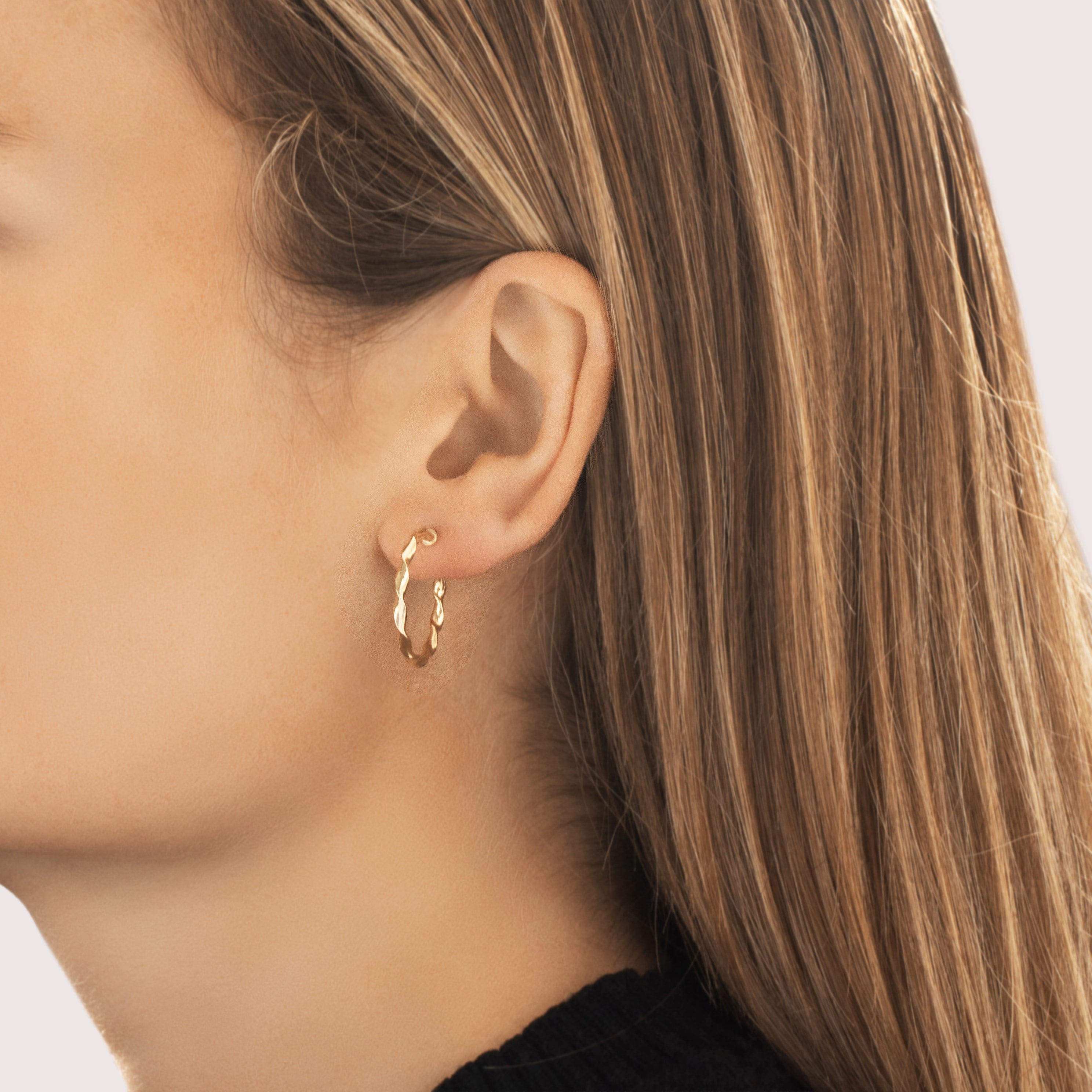 Vintage 14k Yellow Gold Smooth Twist Hoop Earrings - On model view
