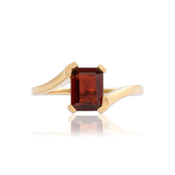 Vintage 18k Yellow Gold 1.36ct Red Garnet Sweeping Bypass Clutch Ring 6.50