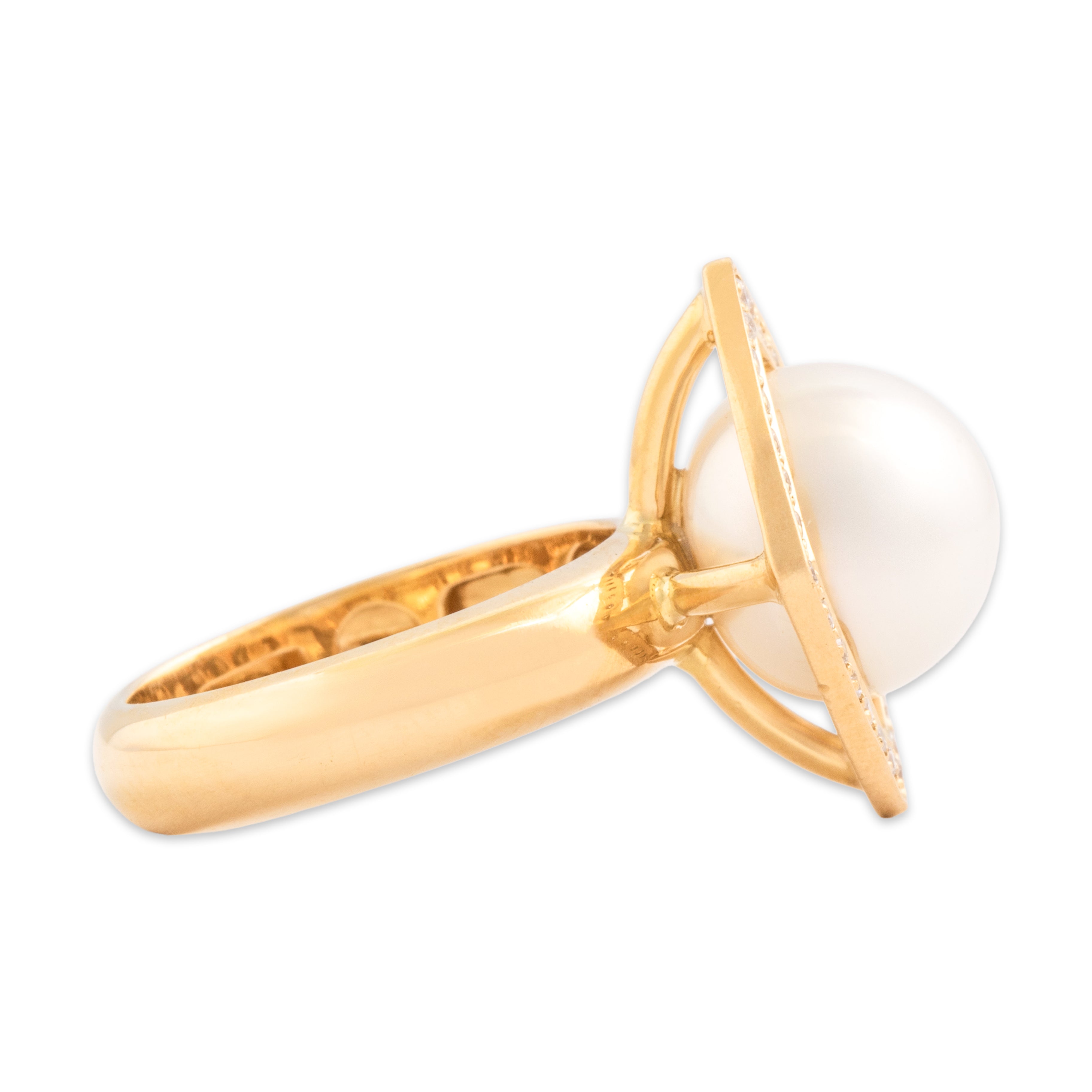 Vintage 18k Yellow Gold Pearl Diamond Sparkling Cushion Orbital Halo Ring - Side view