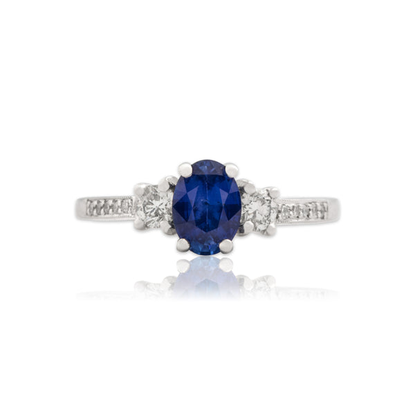 Vintage 14k White Gold .85ct Blue Sapphire White Diamond Elegant Shoulder Ring 6.75
