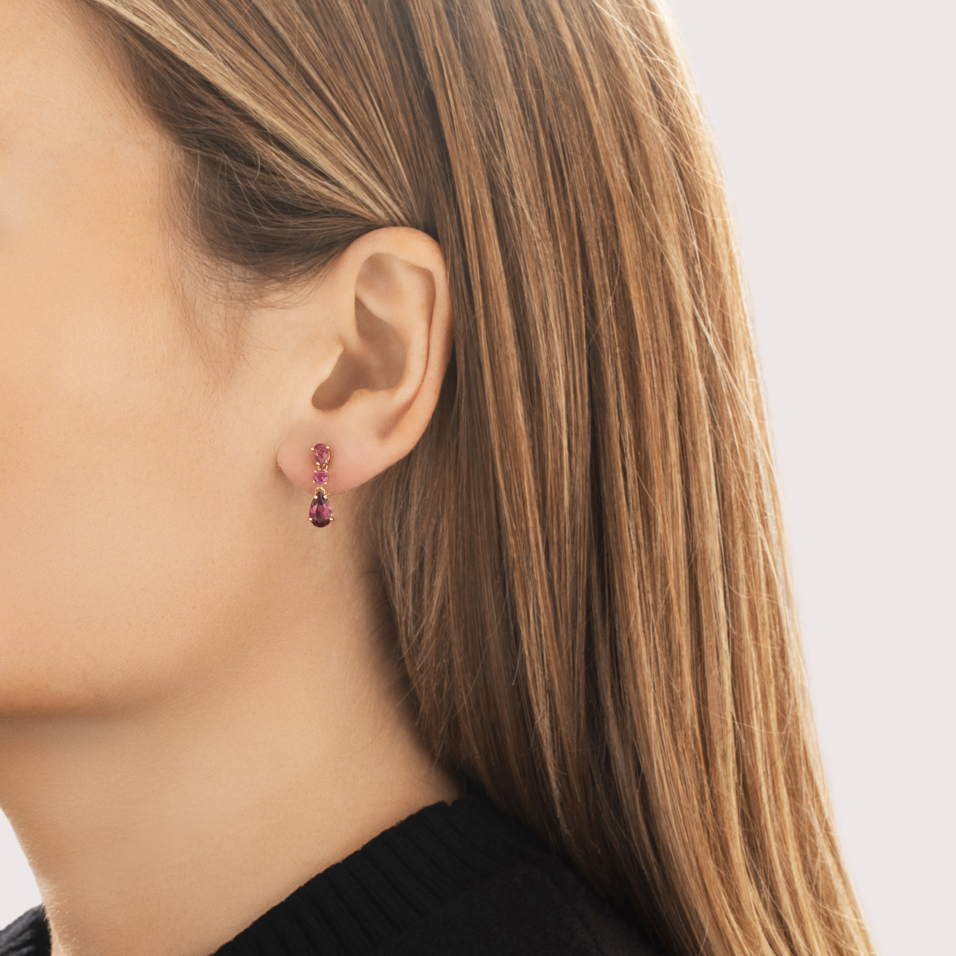 Vintage 14k Yellow Gold 2.63cttw Pink Garnet Sparkling Multi-Cut Drop Dangle Earrings - On model view