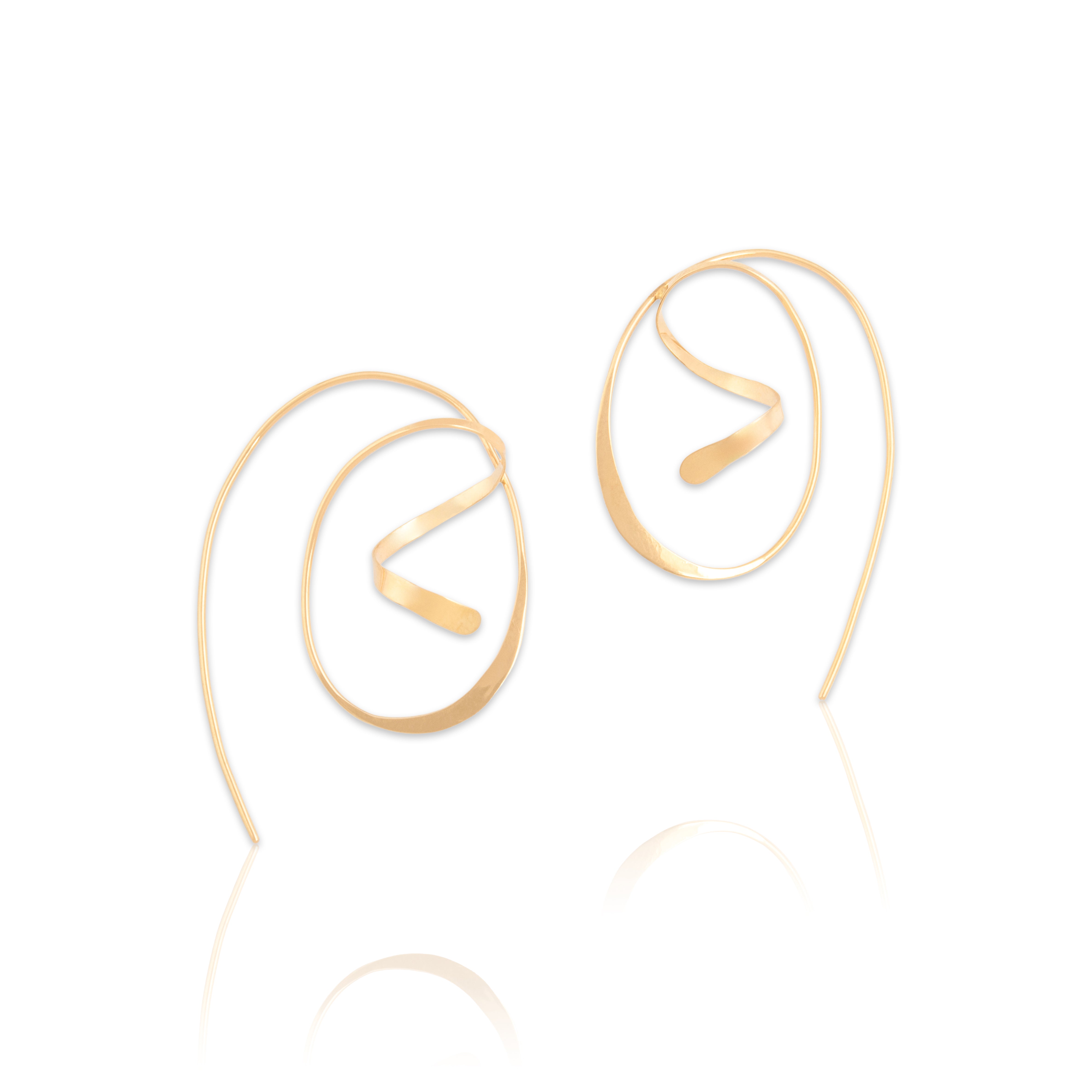 Vintage Lightweight 14k Yellow Gold Subtly Asymmetric Drop Earrings