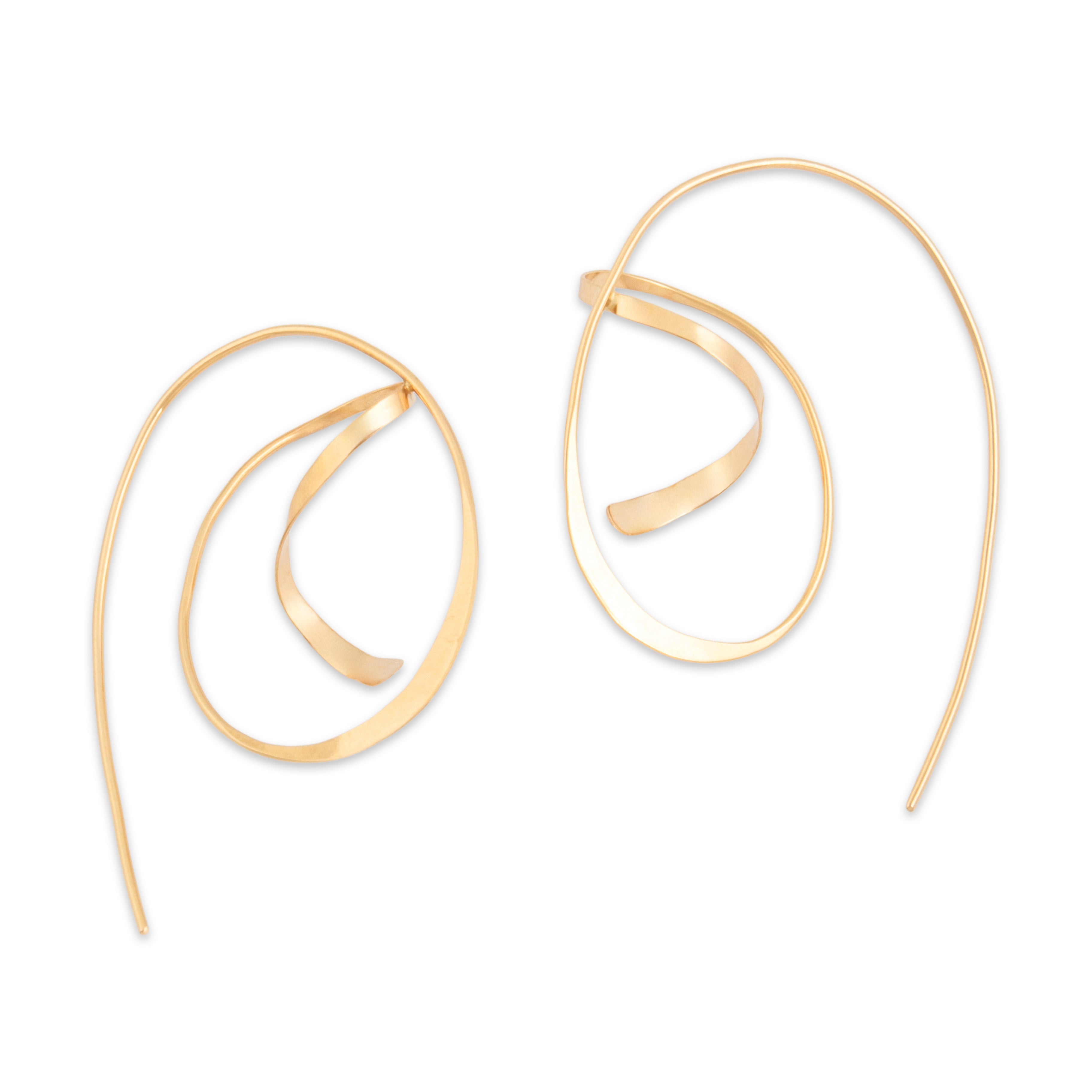 Vintage Lightweight 14k Yellow Gold Subtly Asymmetric Drop Earrings