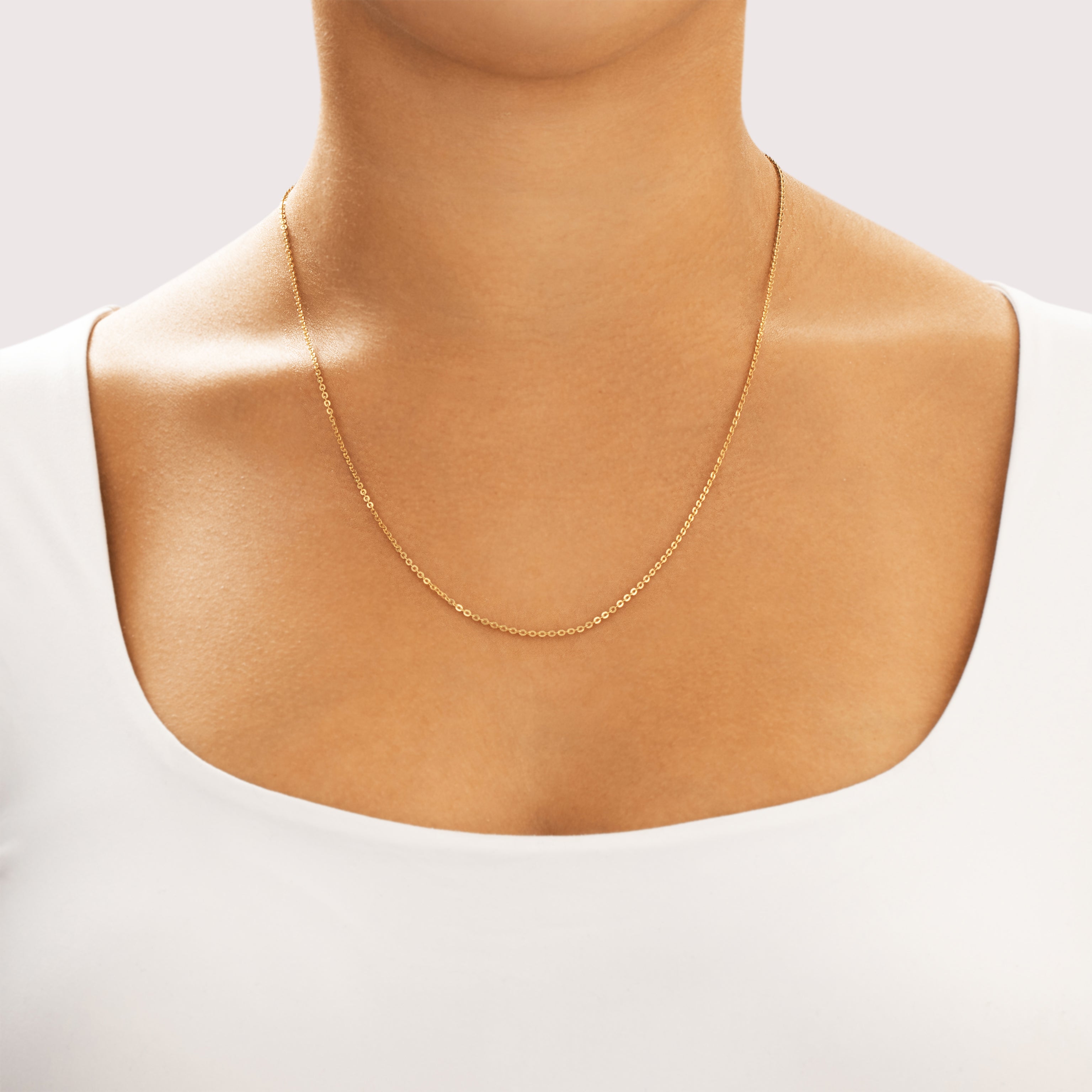 Vintage Italian 18k Yellow Gold 1.7mm Diamond-Cut Cable Chain - On model view