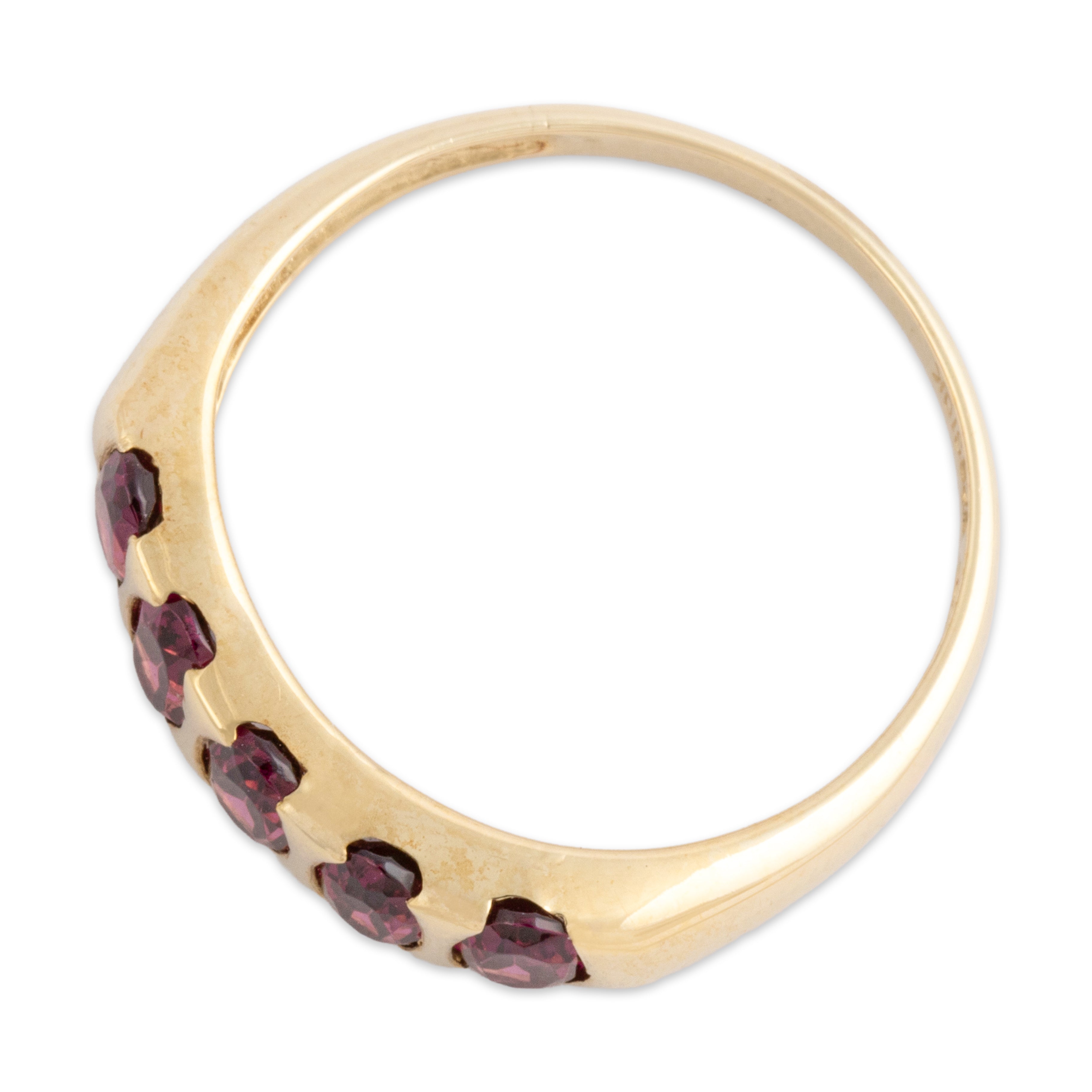 Vintage 10k Yellow Gold 1.08cttw Berry Garnet Geometric Channel Band Ring - Overall view