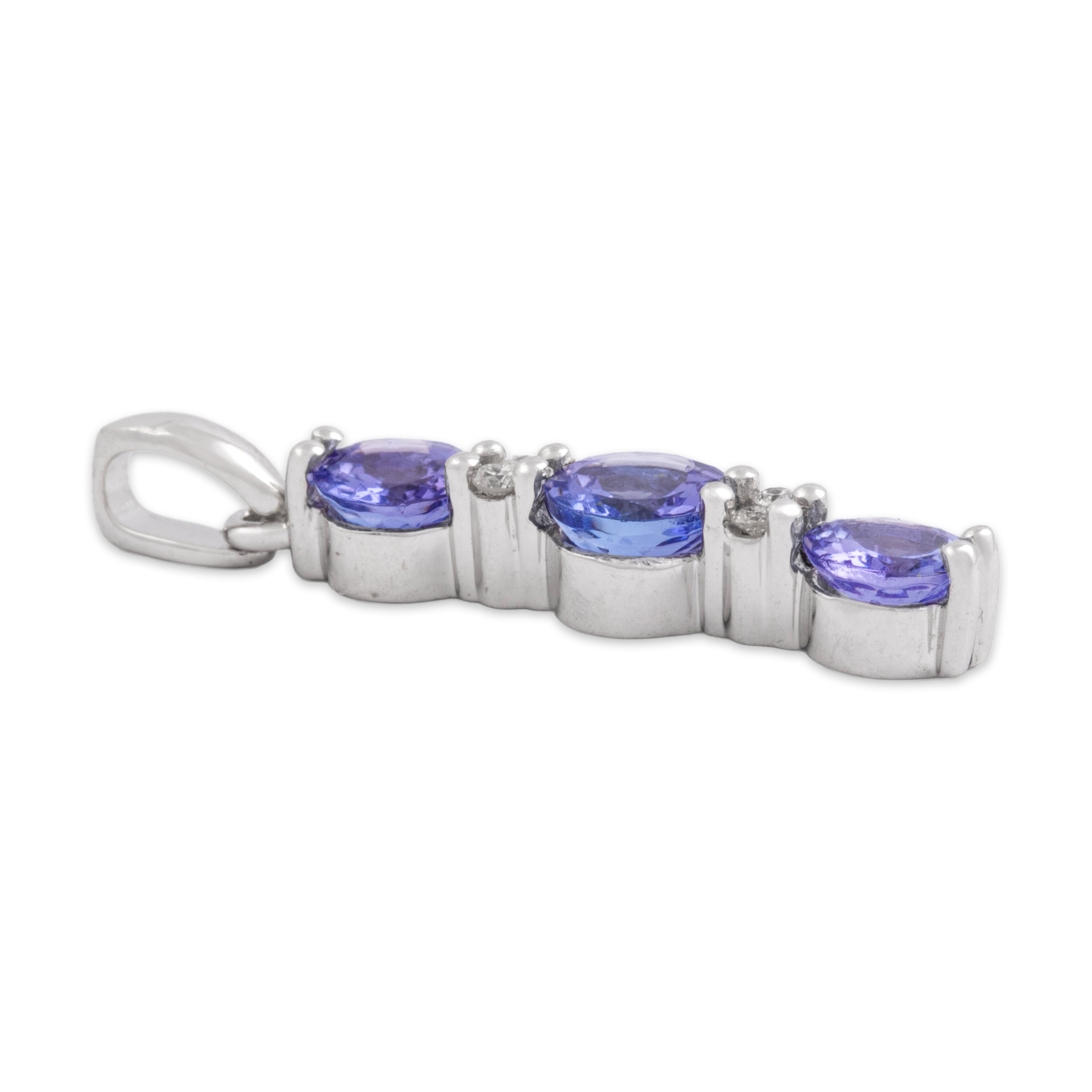 Estate 14k White Gold 1.12cttw Tanzanite Diamond Sparkling Lavender Pendant - Side view