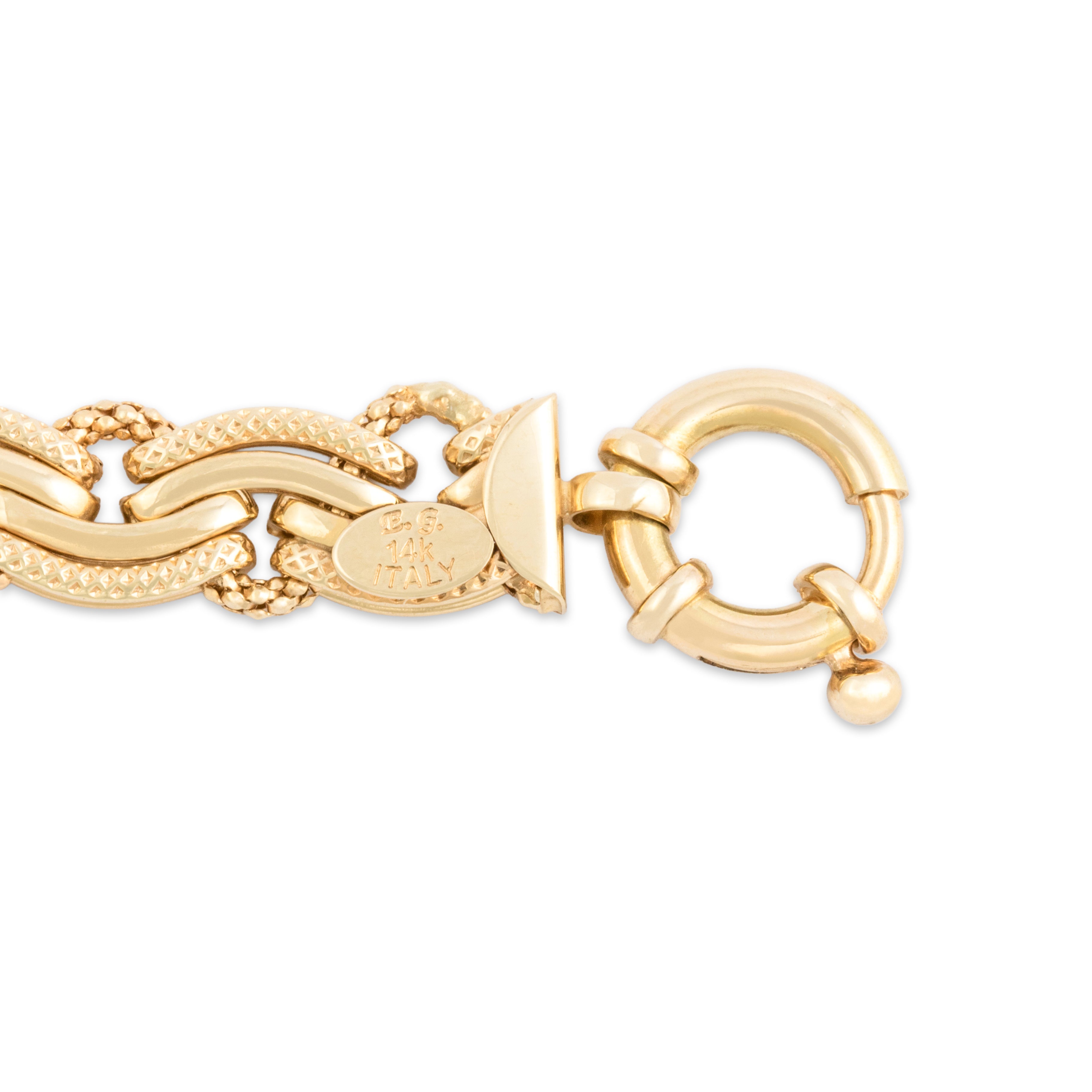 Vintage Italian Lightweight 14k Yellow Gold Intricate Textured C Link Bracelet - Hallmark view
