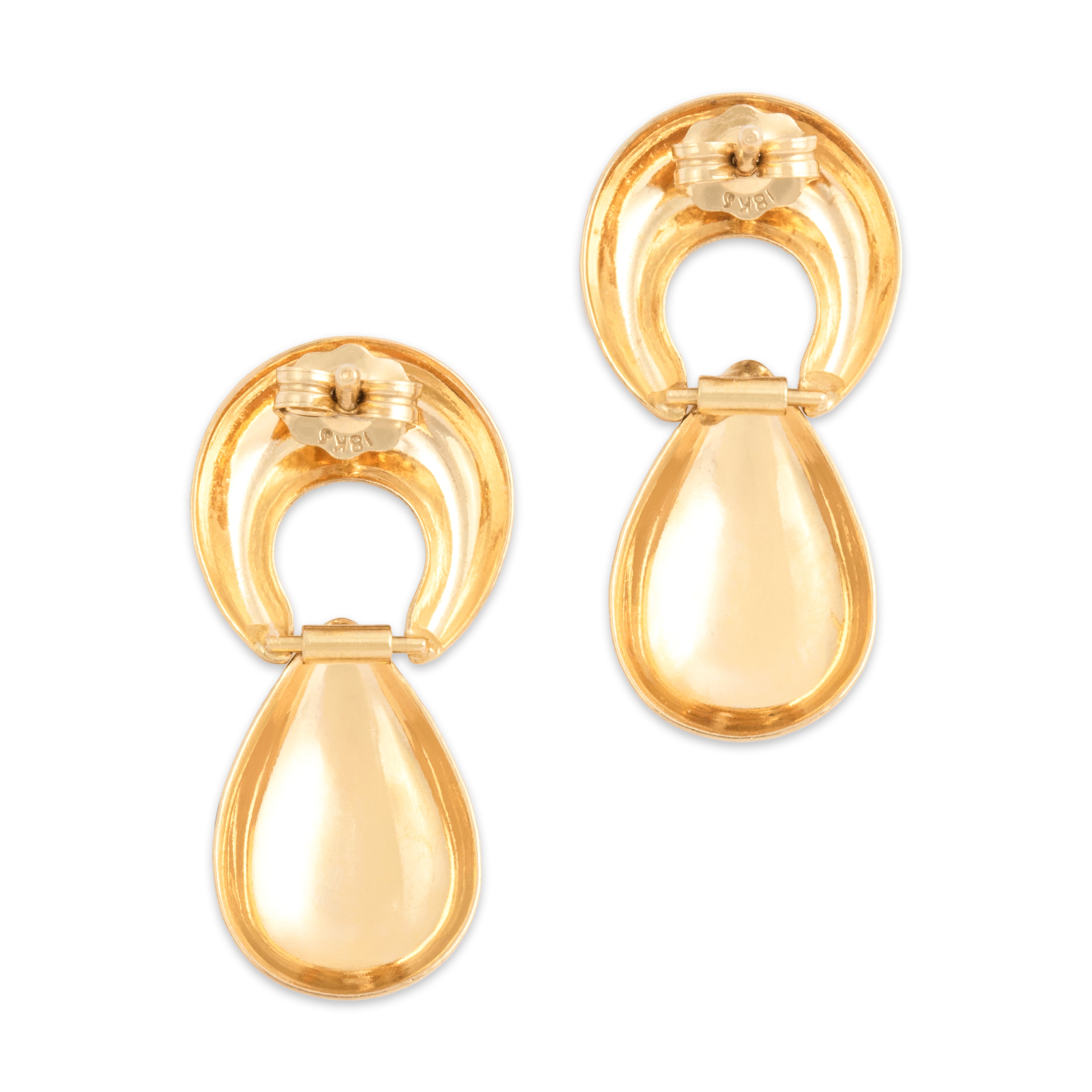 Vintage 18k Yellow Gold Crescent Teardrop Doorknocker Stud Earrings - Back view