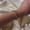 Vintage 18k Yellow Gold Textured Lassos Bracelet - Video showing the piece